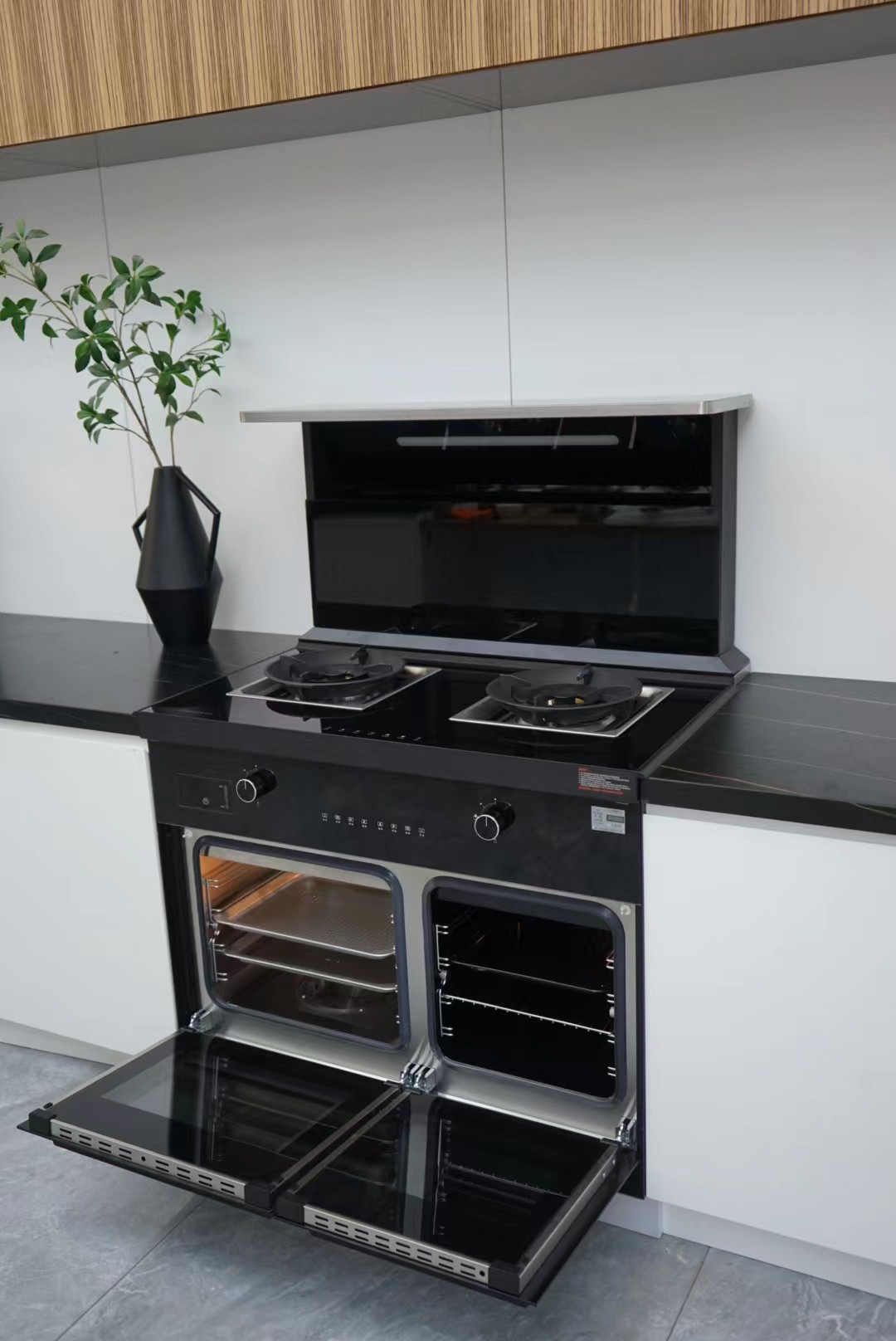 我想咨询一下，开放式厨房怎么挑选集成灶？