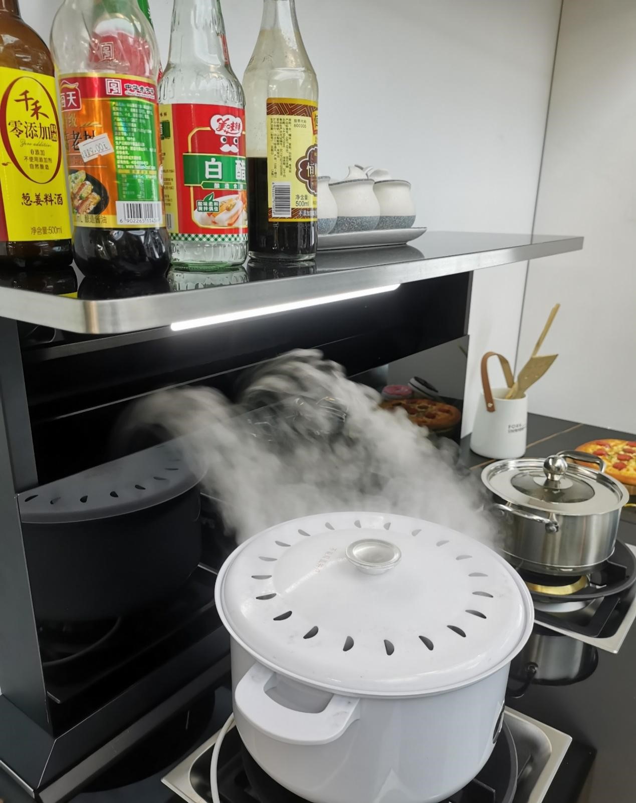 我想咨询一下，开放式厨房怎么挑选集成灶？