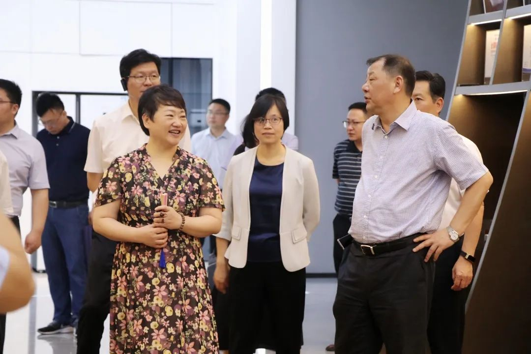 省政协领导莅临帅丰电器,高度肯定帅丰集成灶高质量发展 省政协领导莅临帅丰电器,高度肯定帅丰集成灶高质量发展