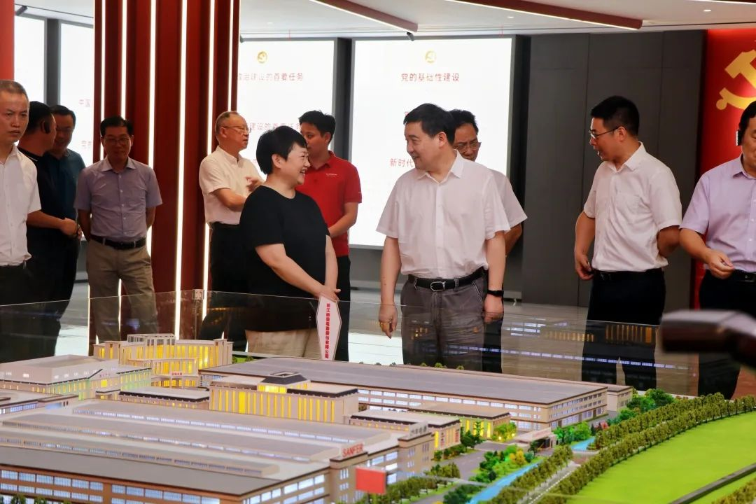 浙江省人大常委会党组一行莅临集成灶品牌帅丰电器参观调研！