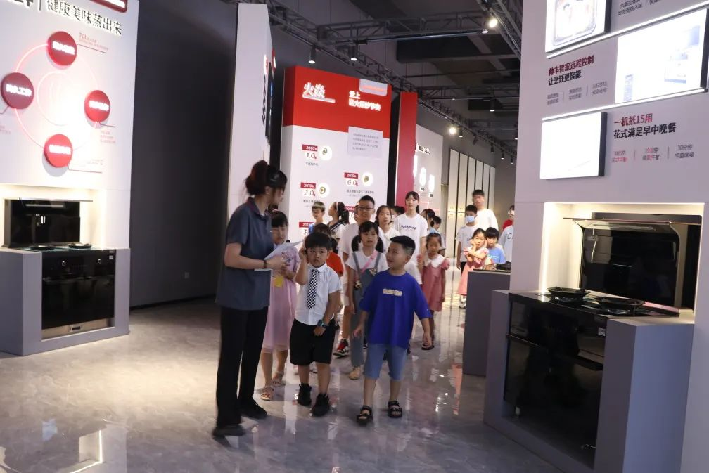 帅丰集成灶组织小美食家DIY趣游记活动,在劳动中寻找快乐 帅丰集成灶组织小美食家DIY趣游记活动,在劳动中寻找快乐