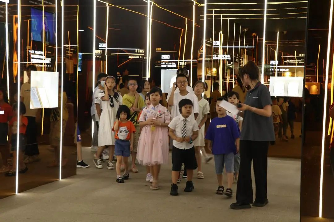 集成灶品牌帅丰电器助力小小美食家化身“厨师”大显身手