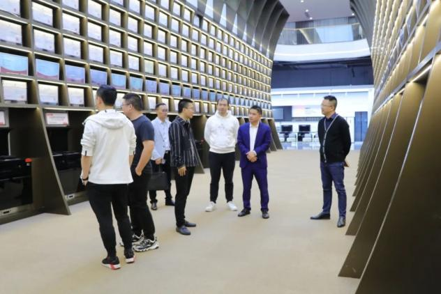 天猫优品理想厨房王雁北一行莅临集成灶品牌帅丰电器参观调研! 天猫优品理想厨房王雁北一行莅临集成灶品牌帅丰电器参观调研!