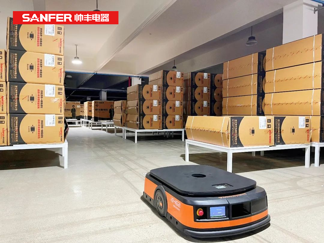 万台的仓储空间来得及发货吗?别急!帅丰有AGV智能搬运车 万台的仓储空间来得及发货吗?别急!帅丰有AGV智能搬运车