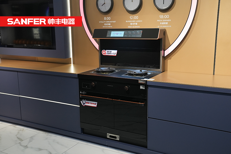 老厨房改造被集成灶圈粉了,集成灶品牌帅丰真是绝绝子