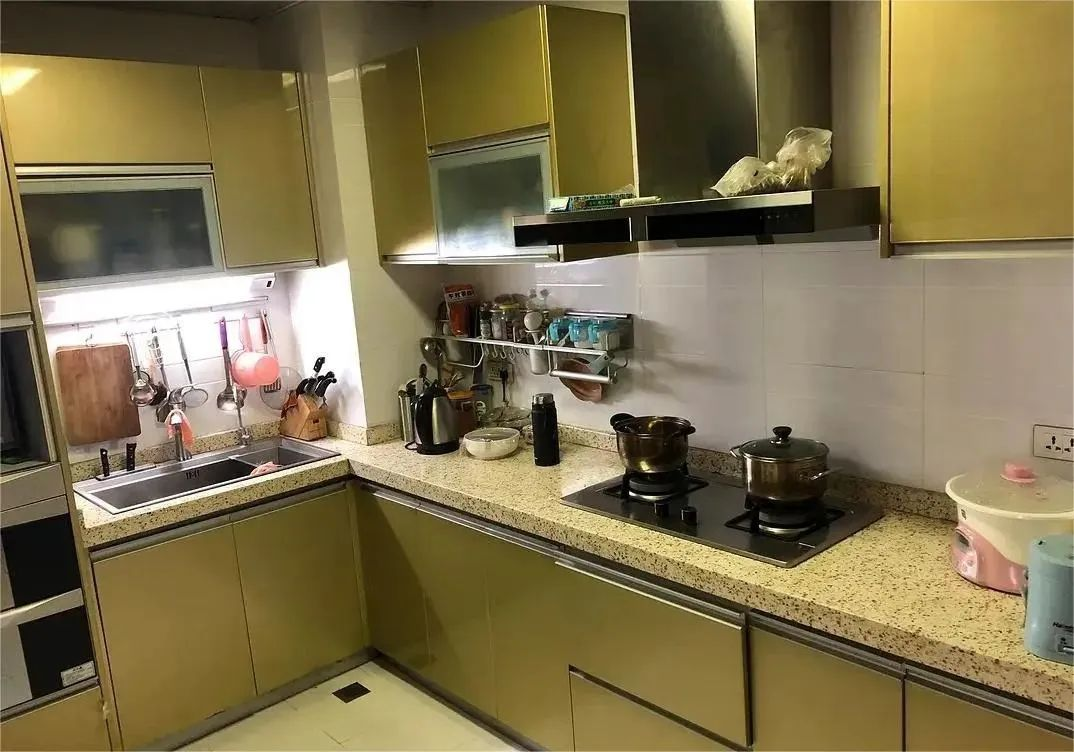 老厨房改造大变样,帅丰集成灶+洗碗机集成水槽就是这么神! 老厨房改造大变样,帅丰集成灶+洗碗机集成水槽就是这么神!