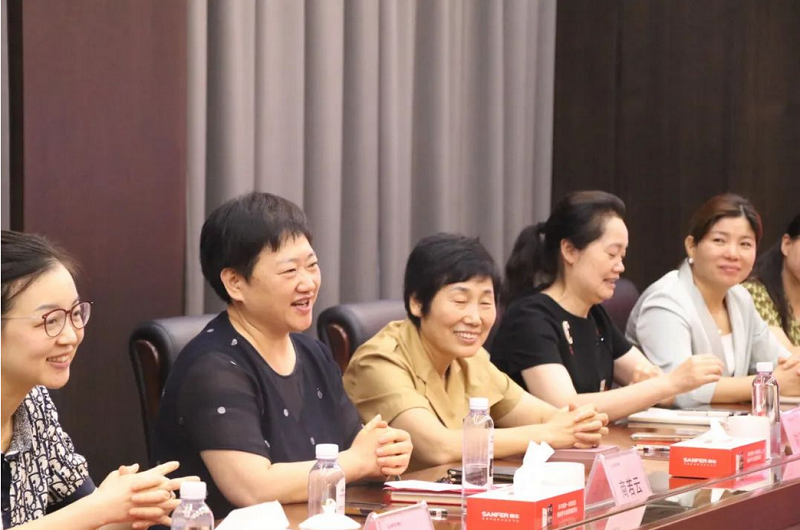 市领导莅临帅丰电器调研女企业家联谊会,跑出“巾帼加速度”    市领导莅临帅丰电器调研女企业家联谊会,跑出“巾帼加速度”