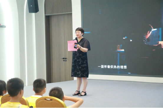 董事长商若云携手举办爱心夏令营活动,点亮孩子们的精彩暑期! 董事长商若云携手举办爱心夏令营活动,点亮孩子们的精彩暑期!