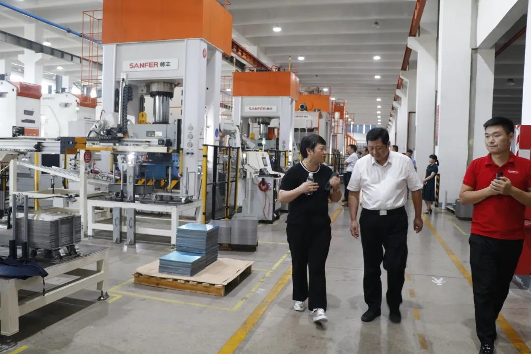 大国品牌|绍兴市人大常委会主任谭志桂一行走访帅丰电器,大力称赞帅丰实力