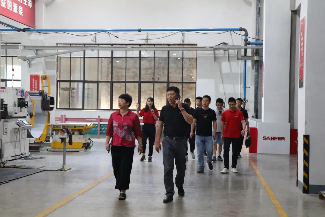聚力赋能 领跑共赢 | 考察团走访帅丰电器,抒写嵊州厨电新篇章! 聚力赋能 领跑共赢 | 考察团走访帅丰电器,抒写嵊州厨电新篇章!