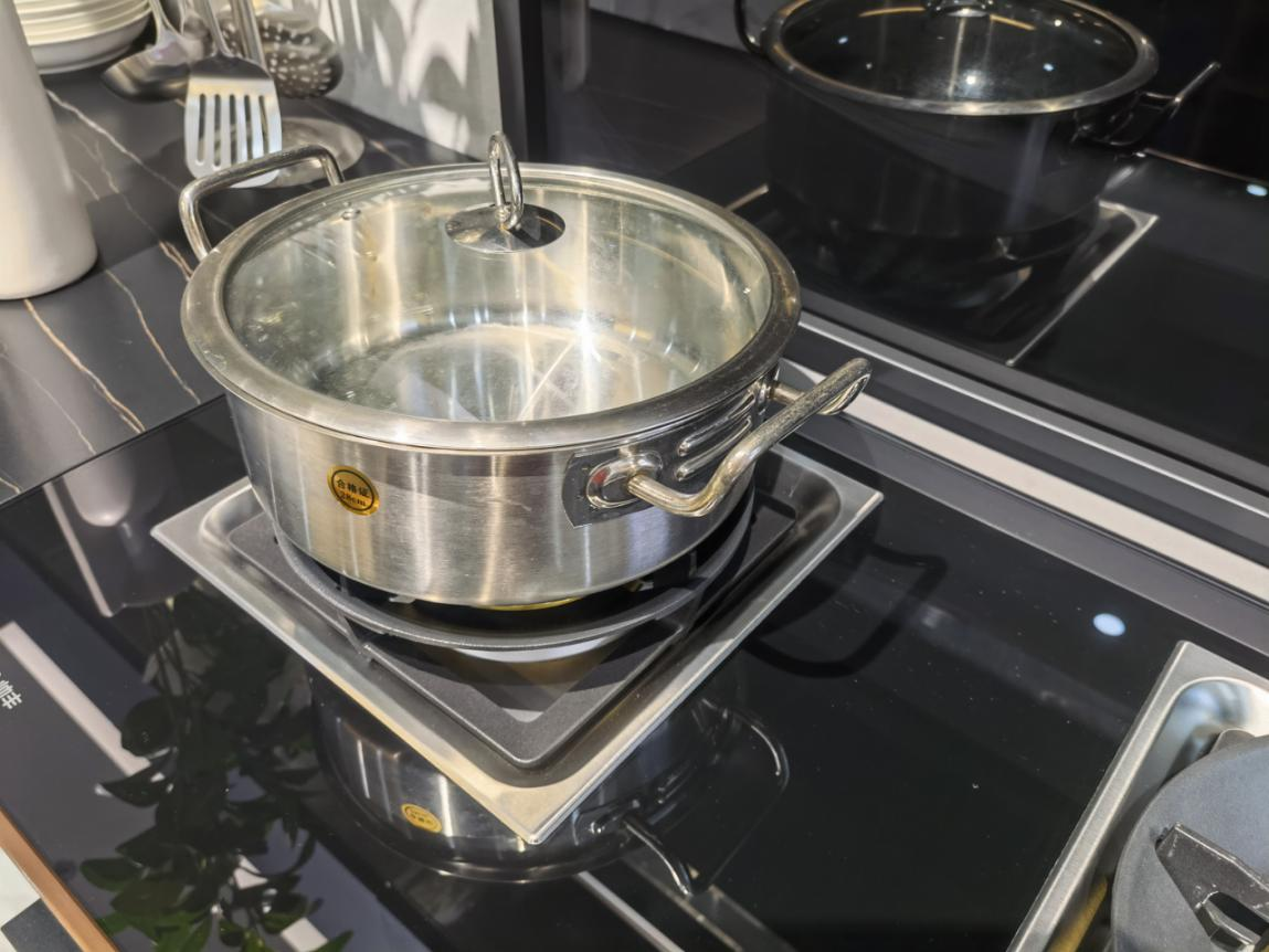 集成灶好还是有油烟机好?集成灶如何挑选? 集成灶好还是有油烟机好?集成灶如何挑选?