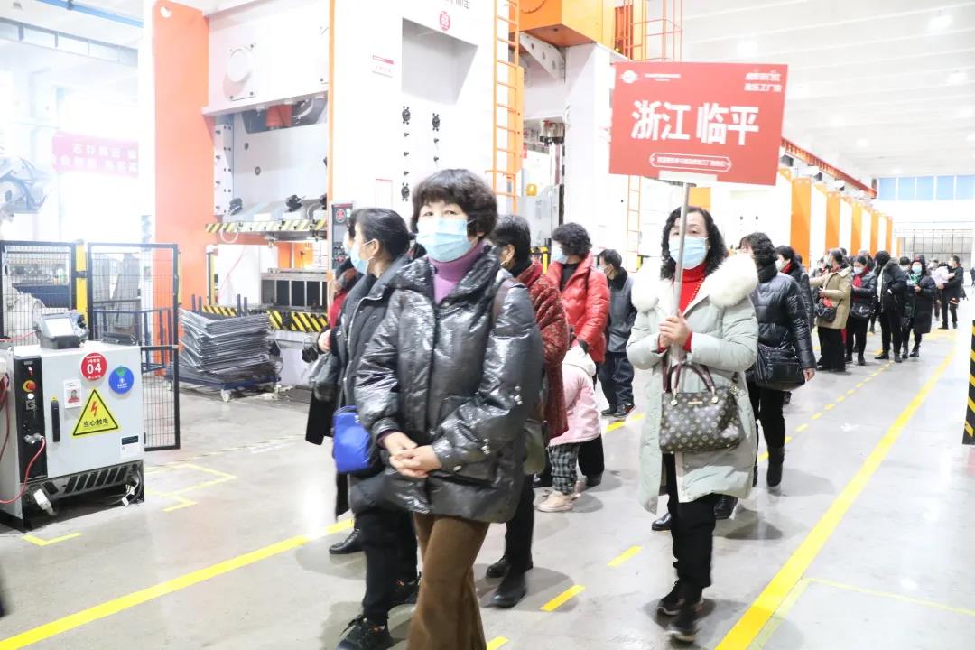 虎年开门红|帅丰集成灶厂购会临平专场,掀起抢购热潮! 虎年开门红|帅丰集成灶厂购会临平专场,掀起抢购热潮!