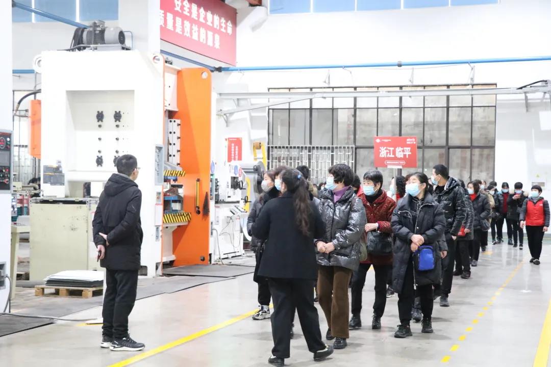 虎年开门红|帅丰集成灶厂购会临平专场,掀起抢购热潮! 虎年开门红|帅丰集成灶厂购会临平专场,掀起抢购热潮!