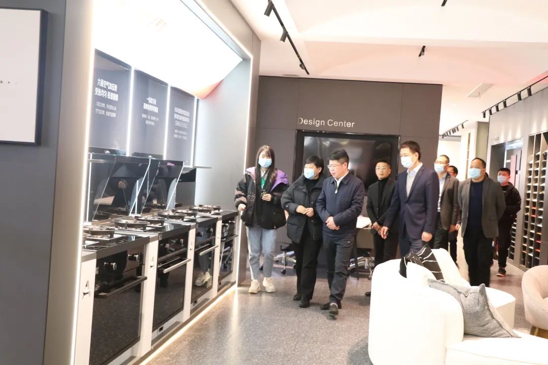 今日快讯|江西省德兴市市委书记杨秀福一行考察调研帅丰电器 今日快讯|江西省德兴市市委书记杨秀福一行考察调研帅丰电器